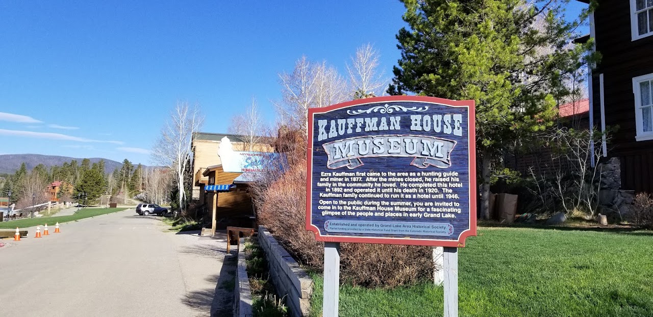 Take the family on a free walking tour of Grand Lake.