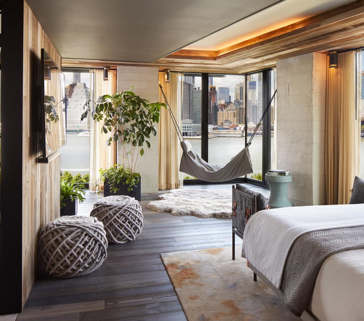 NYC Hotels for Families: 21 Picks with Pools, Parking & Perks