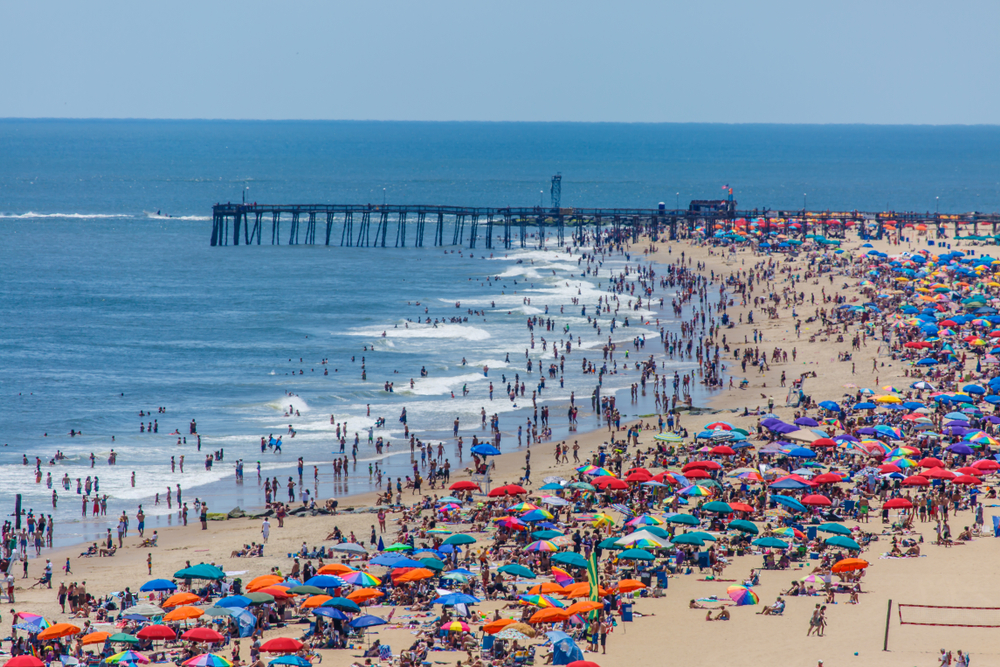 crowded Ocean City MD beach