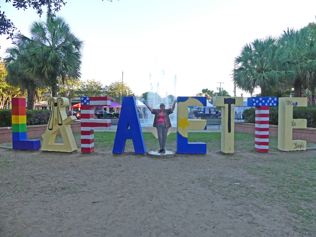 Things to Do in Lafayette LA - Lafayette Sign