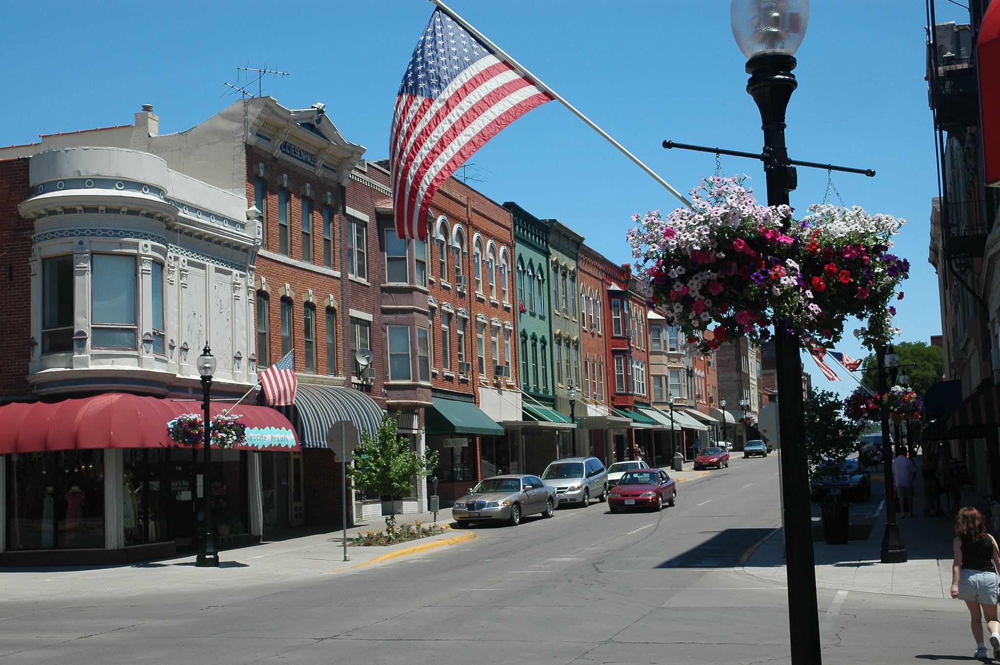 9 FREE Things to Do in Muscatine County Iowa SheBuysTravel