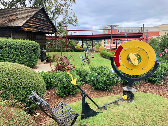 georgias-road-trips-including-dunwoody-outdoor-art-sculptures