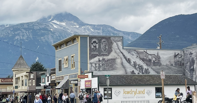 Downtown Skagway with the mountains in the background.