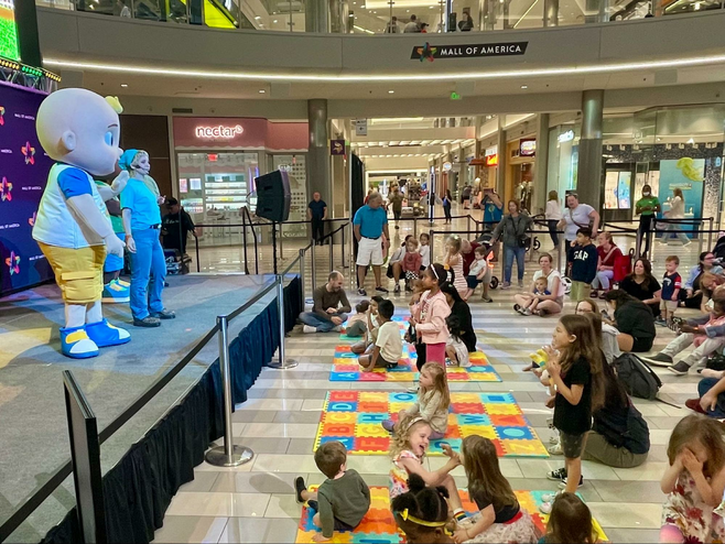 Children enjoy kid-friendly entertainment at Mall of America