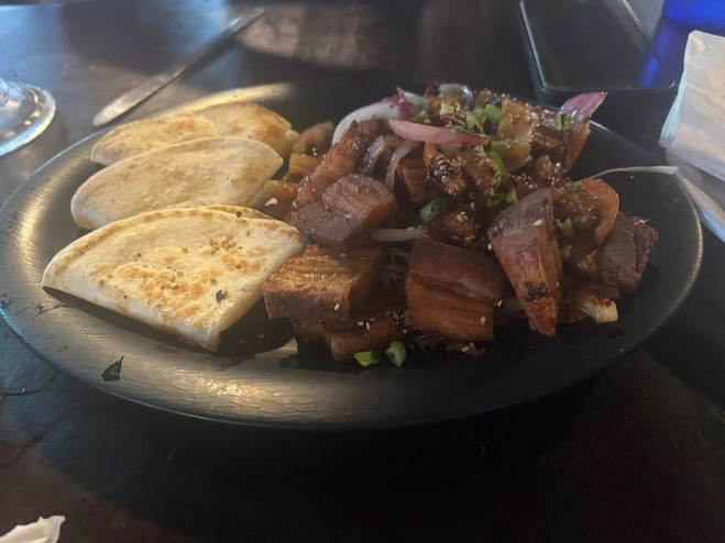 Pork belly appetizer with tortillas at Kalapaki Joe's Kauai
