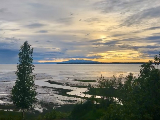 Anchorage for Two: Epic Pit Stop Before Your Big Alaskan Journey