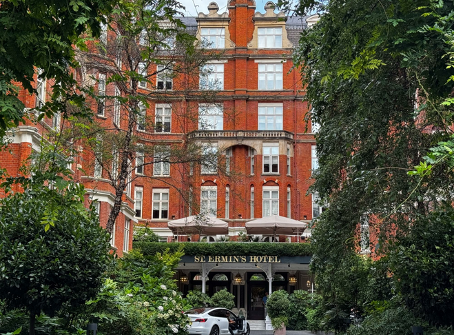 One of London’s most beautiful hotel entrances at St. Ermin’s Hotel near Buckingham Palace