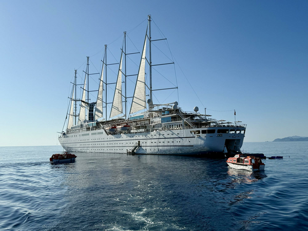 Top Reasons to Sail Small Ships