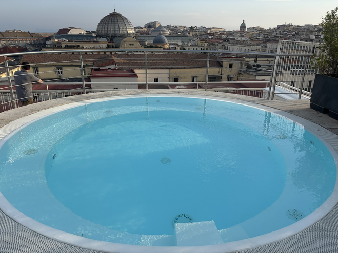 The Perfect Place for Couples in Napoli: Renaissance Naples Hotel Mediterraneo