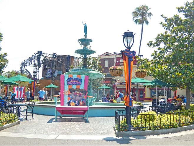 A blue fountain advertising "Summer Nights" in Knott's Berry farm.