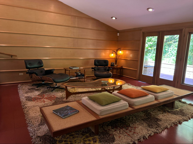 Comfy seating in the living area of the Duncan House. 