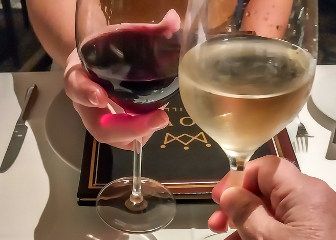 Toasting a wonderful mother-daughter cruise