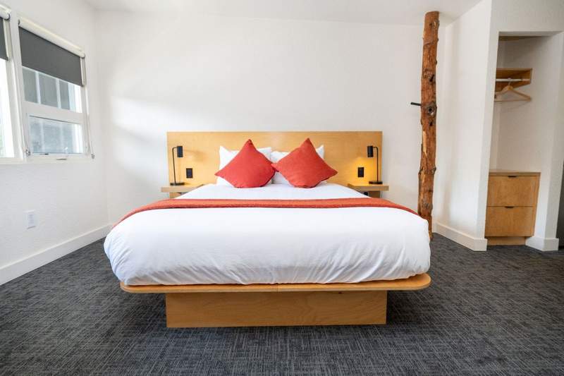 Minimalist style room at the Heliotrope Hotel, one of Bellingham, Washington's best hotels.