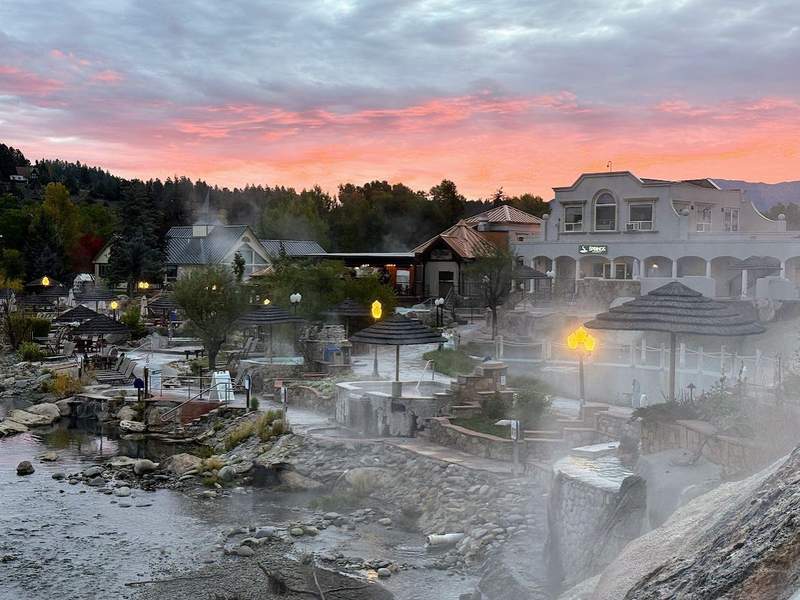 Soak, Sleep, Repeat: A Deep Dive Into Colorado’s Most Relaxing Hot Springs Retreat
