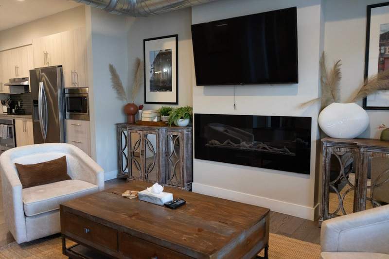 Whimstay condo living room