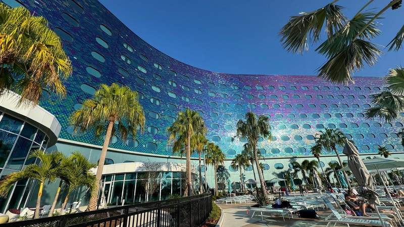 Universal Terra Luna Resort Orlando Review