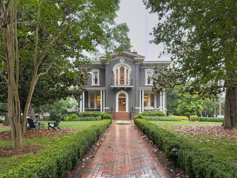 Three Favorite Raleigh-Area Hotels for Design, Style and Five-Star Comfort