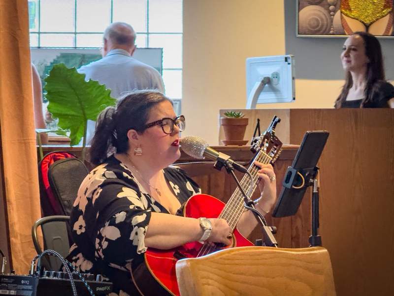 Irregardless and live music equals the perfect soundtrack for dinner and drinks.