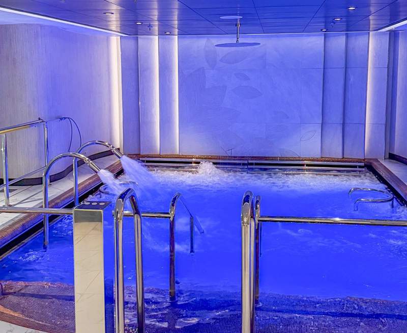 Spa hydrotherapy pool