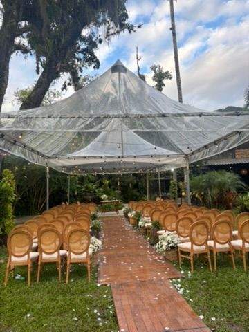 Gorgeous jungle like wedding venue in Rio.
