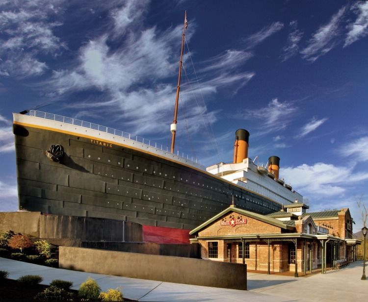 The exterior of the Titanic Museum Attraction in Pigeon Forge, TN is a building in the form of the Titanic ship.