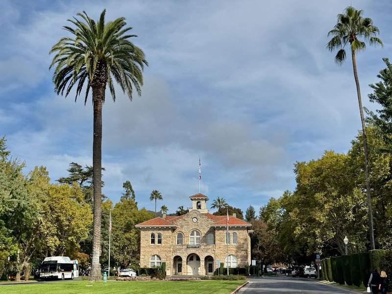 Sonoma City Hall was built in 1908 in the center of Sonoma Plaza in CA.