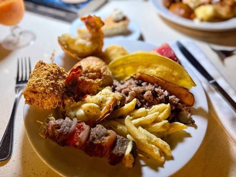 Plate of typical, authentic Nicaraguan foods.