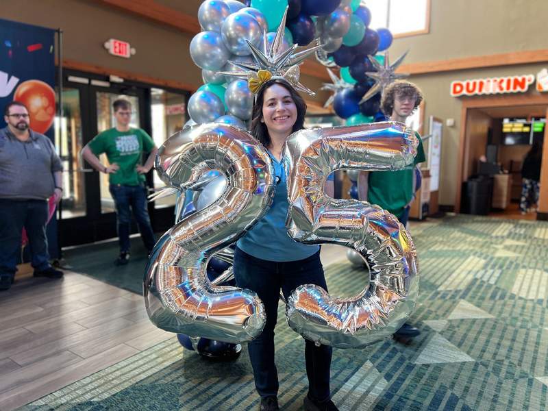 Great Wolf Lodge Sandusky 25th Birthday celebration