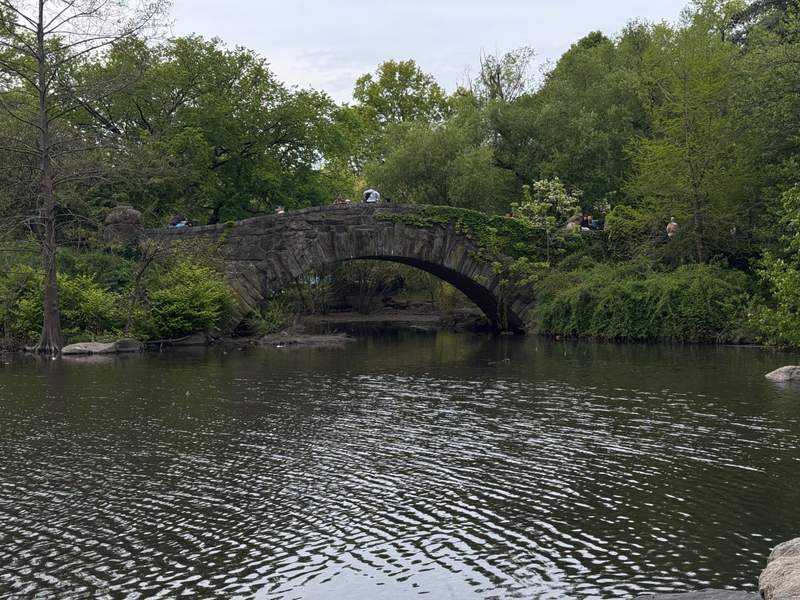 The Gapstow Bridge in Central Park in New York City was a film location for the movie The Devil Wears Prada in a scene with a fashion shoot and models.
