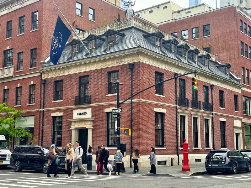 Hermès Maison Madison is a landmark upscale fashion store on the Upper East Side of Manhattan which was featured in the movie The Devil Wears Prada