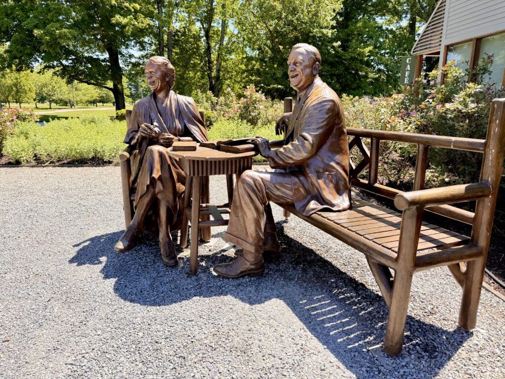 Bronze sculptures of First Lady Eleanor Roosevelt and President Franklin Roosevelt at the presidential library in Hyde Park, NY