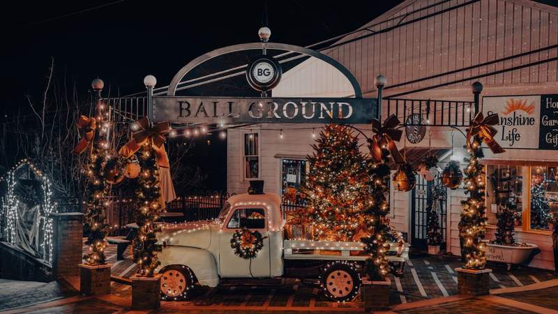 Christmas decor in Ball Ground, GA