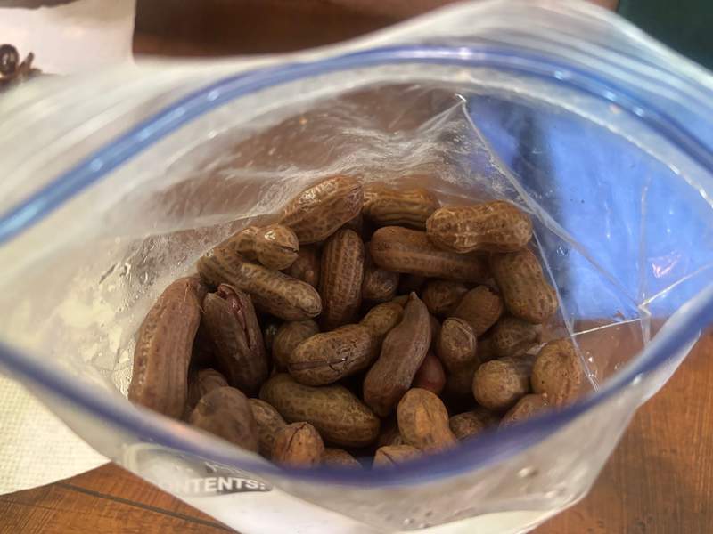 Boiled peanuts, served in a bag