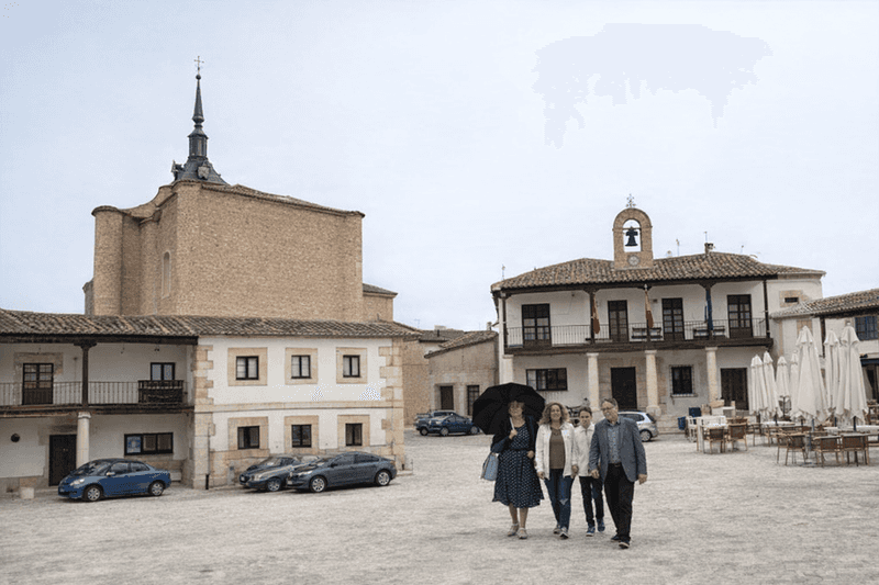 The Main Square in the town of Colmenar de Oreja.