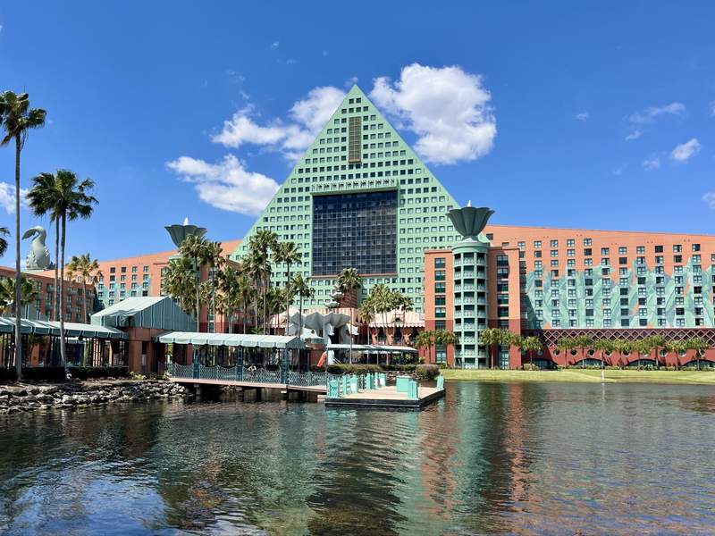 This Legendary Resort on Disney World Property Has a Drop-Off Kids’ Club