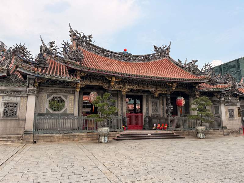 Taiwan Solo Travel: A Safe & Easy Guide for Women Over 50