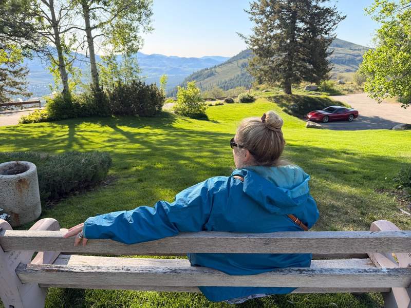 Ultimate Couples Getaway: How to Spend a Relaxing Weekend in Winthrop, WA at Sun Mountain Lodge