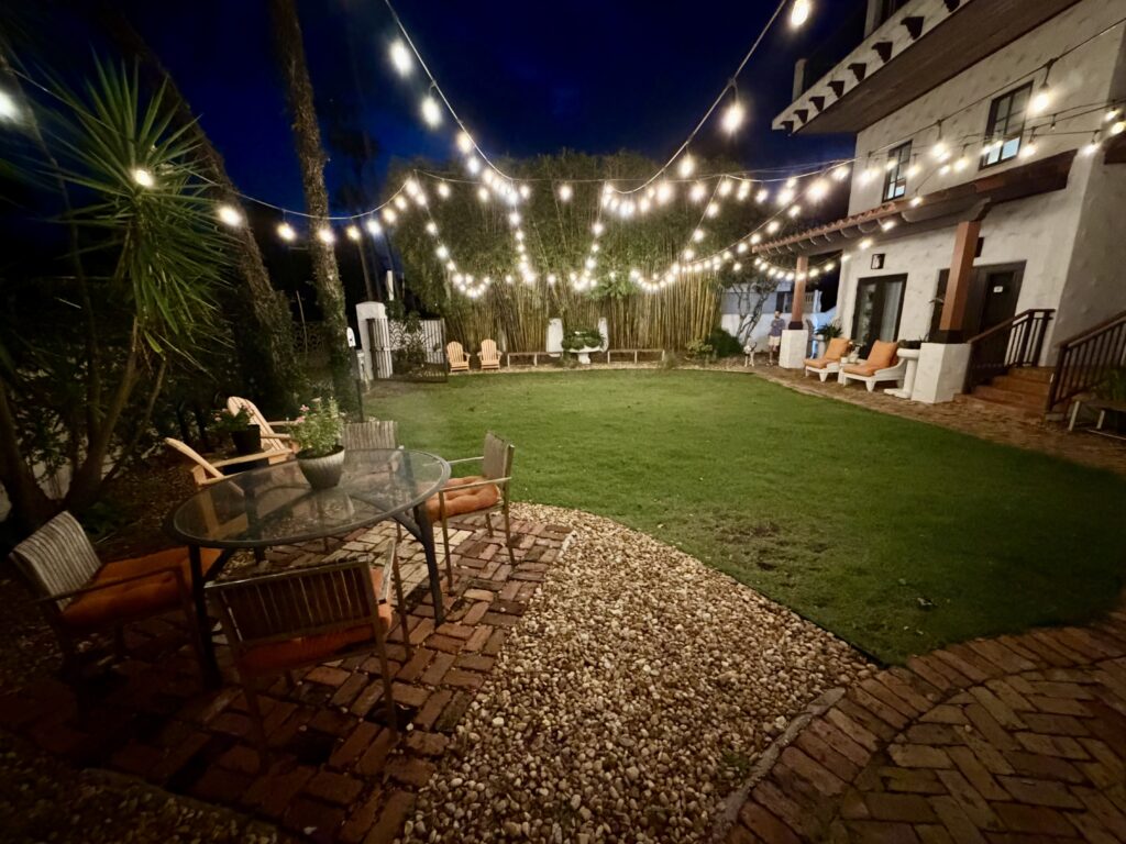 Evening courtyard view at the Black Dolphin Inn
