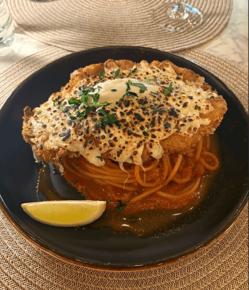 Traditional Italian restaurant serving chicken parmesean